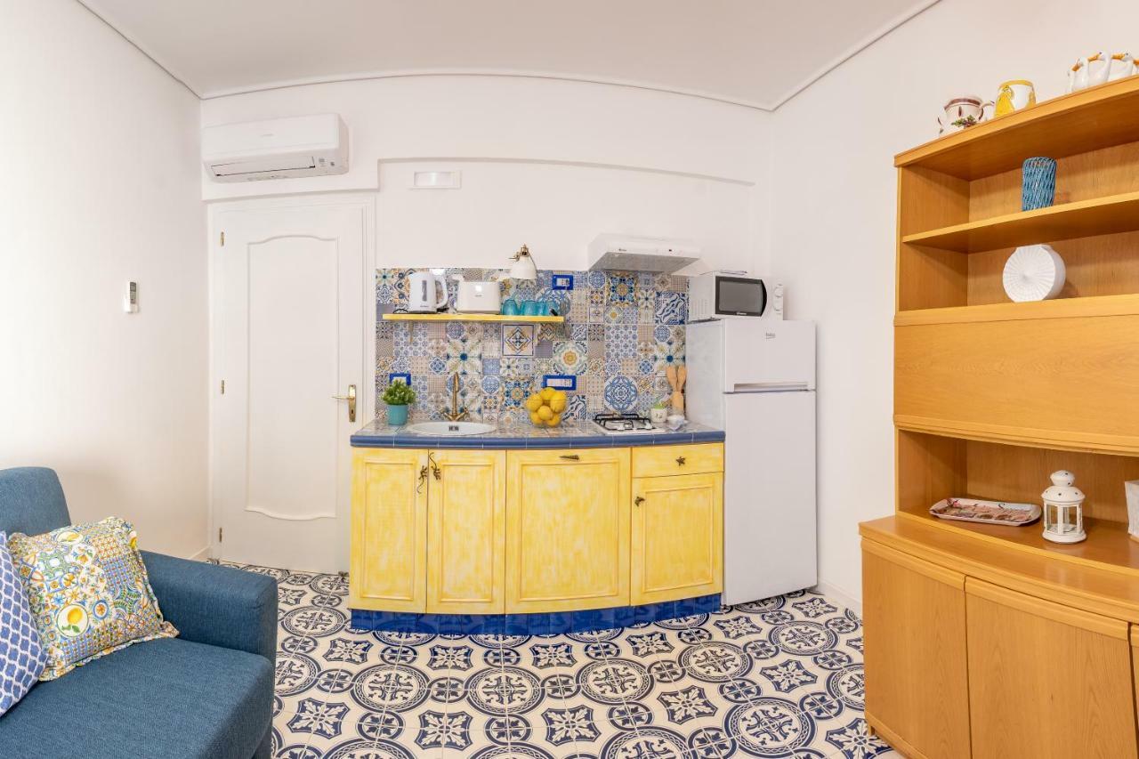 La Casetta Linda - New 2 Bedroom Apt In Sorrento With Seaview Terrace Экстерьер фото