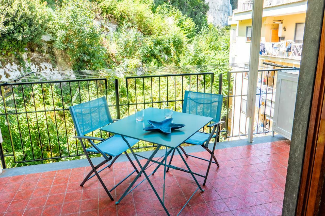 La Casetta Linda - New 2 Bedroom Apt In Sorrento With Seaview Terrace Экстерьер фото